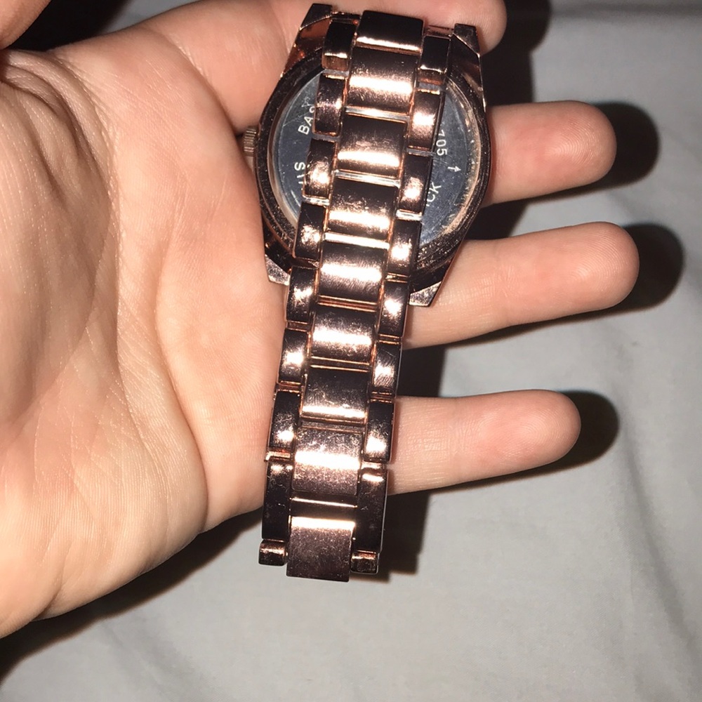 Watch - Picture 2 of 3